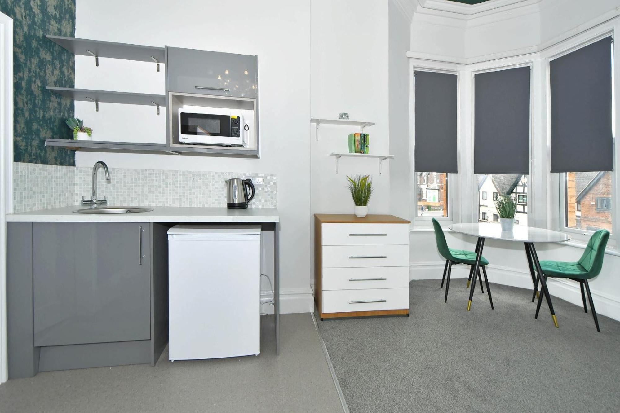 One Battison - Affordable Rooms, Suites & Studios In Stoke On Trent Экстерьер фото